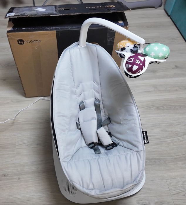 Крісло-гойдалка 4 moms mamaRoo 5.0
