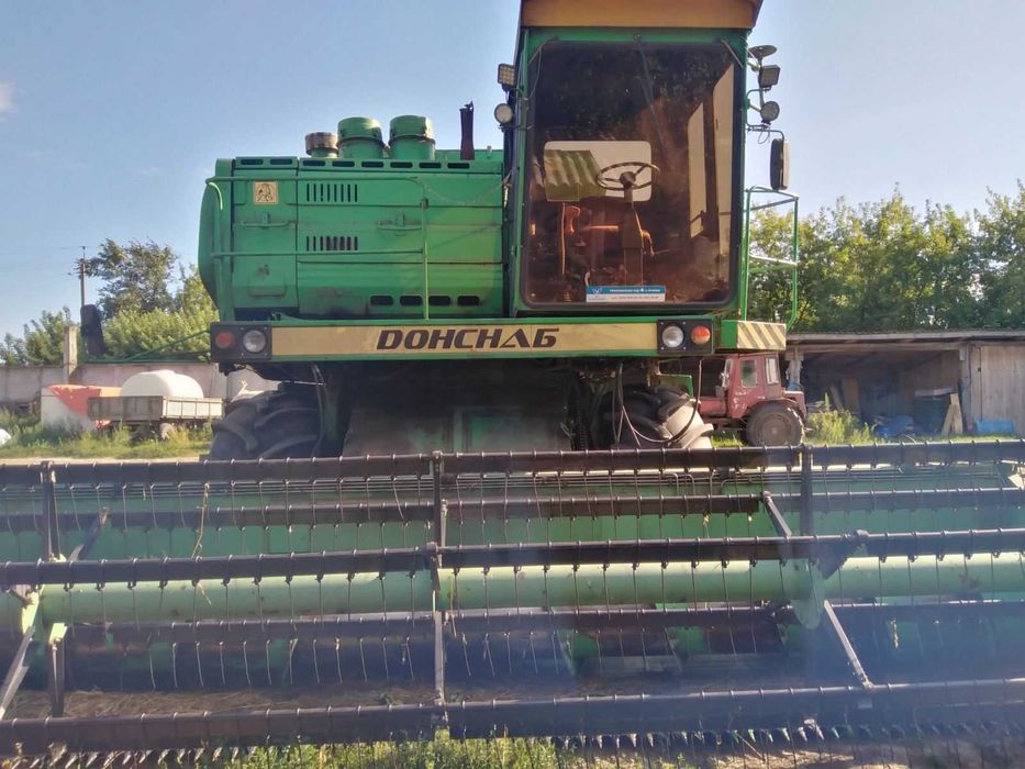 Комбайн ДОНЕЦ-1500