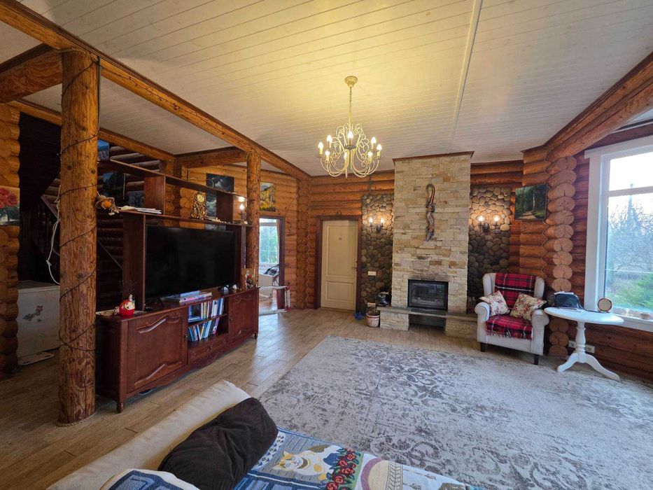 Продаж будинку зруб 185м.кв. 8 соток Нові Петрівці