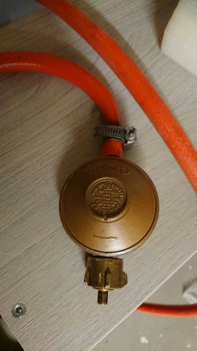 Reduktor gazu plus wąż