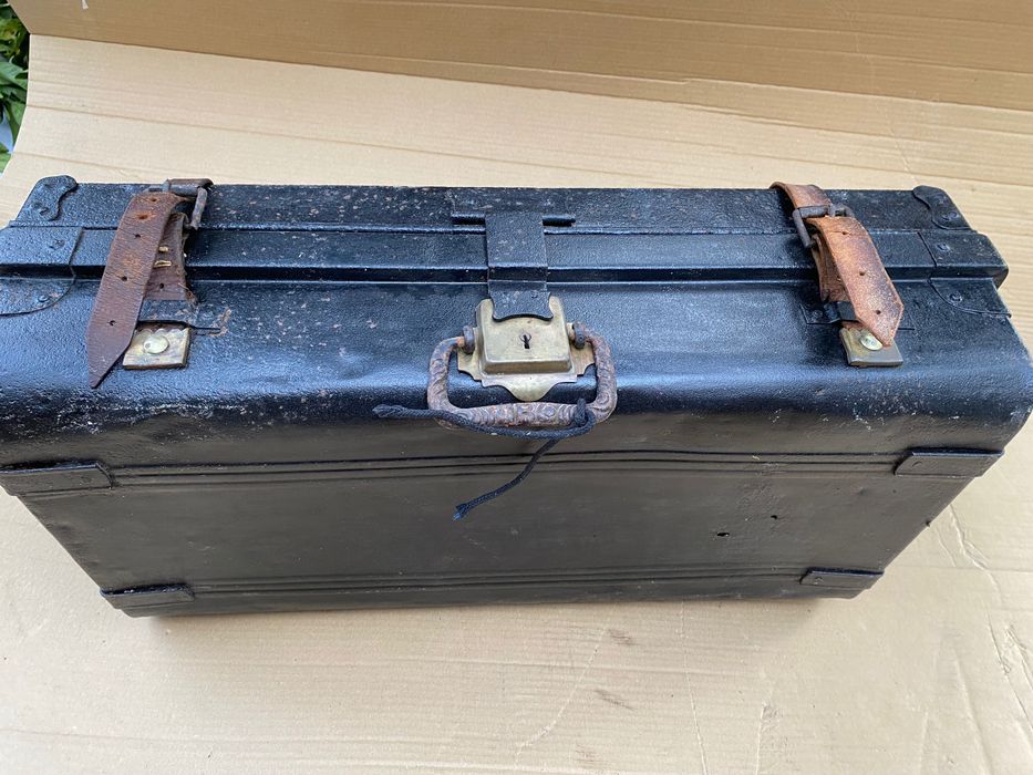 Mala Vintage de viagem em metal Inglesa dos anos 90