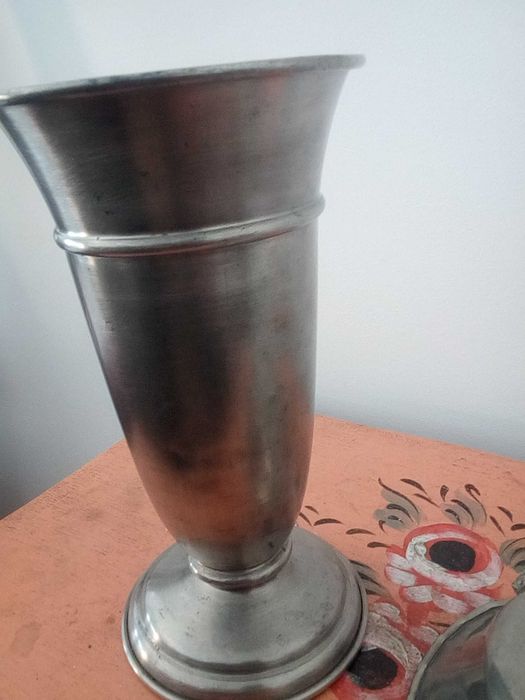Conjunto Jarra e taça de metal