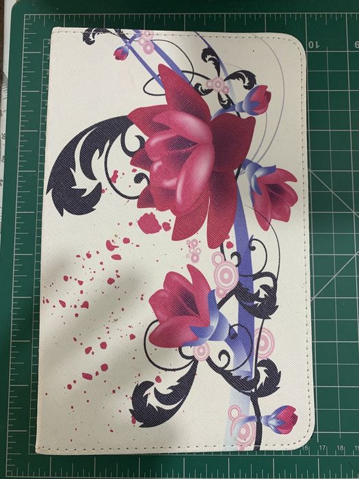 Capa p/ tablet 8” ajustável