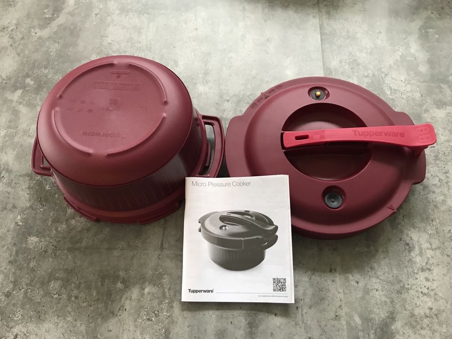 Panela Pressão Tupperware c/livro receitas (Nova)