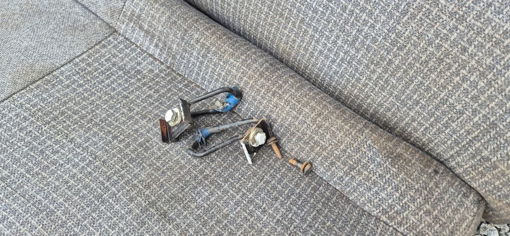 Диван з роздільною спинкою escort