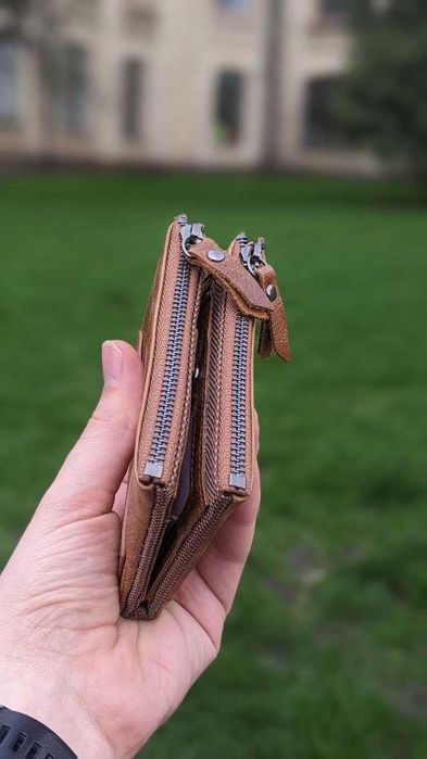 Небольшой кожаный кошелёк мужской, винтажный.