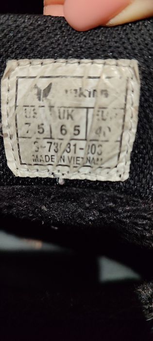 Продам ботинки для трекинга Viking  б/у.