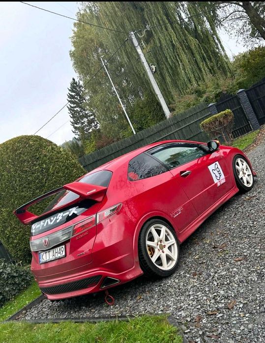 Honda Civic VIII Type R FN2 UFO