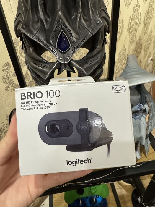 LOGITECH Brio 100 камера