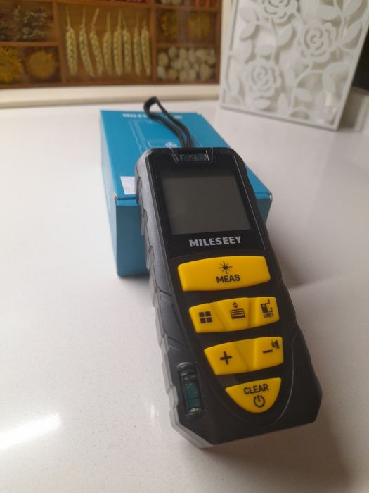 Medidor laser múltiplas funções