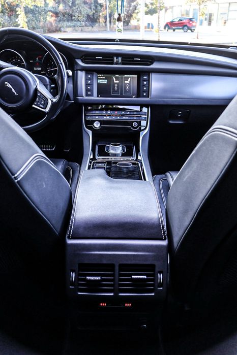 Jaguar XF R-Sport 2.0d