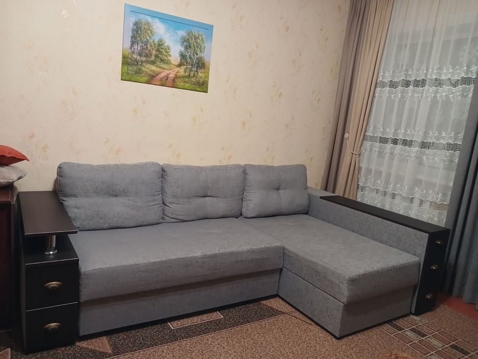 Продам диван угловой
