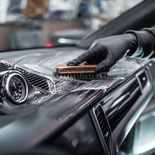 Качественная химчистка салона автомобиля