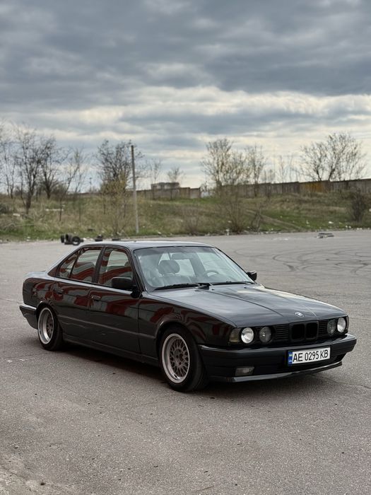 Продам BMW E34 3.0