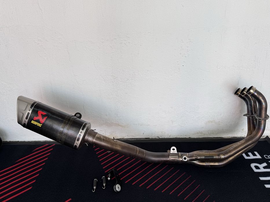 Yamaha MT09- MT09SP Akrapovic RacingLine