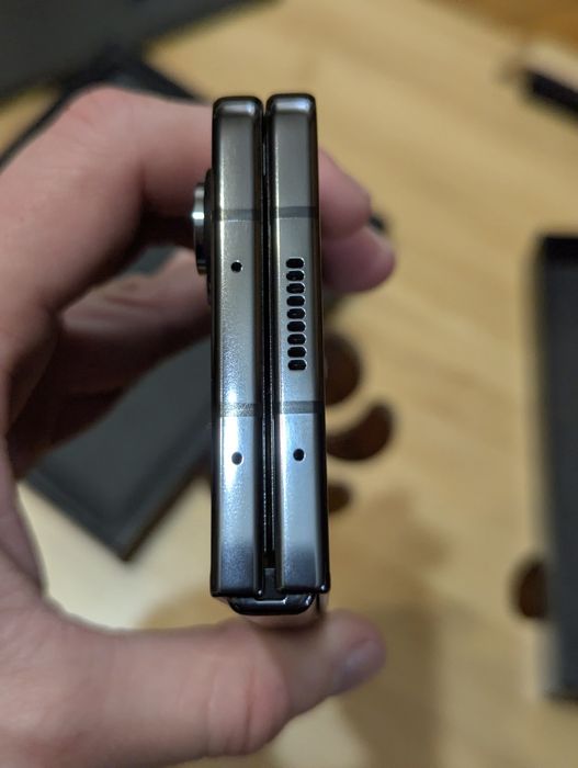 Samsung Galaxy FOLD 5 Black  12/512  в ідеальному стані 10/10