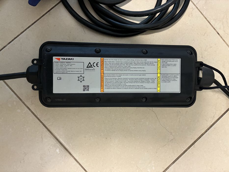 Carregador domestico Mitsubishi PHEV