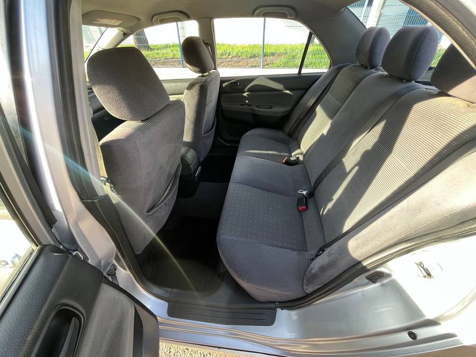 Mitsubishi Lancer 2004