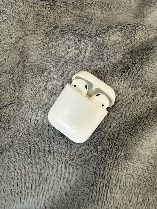 airpods 2 w dobrym stanie