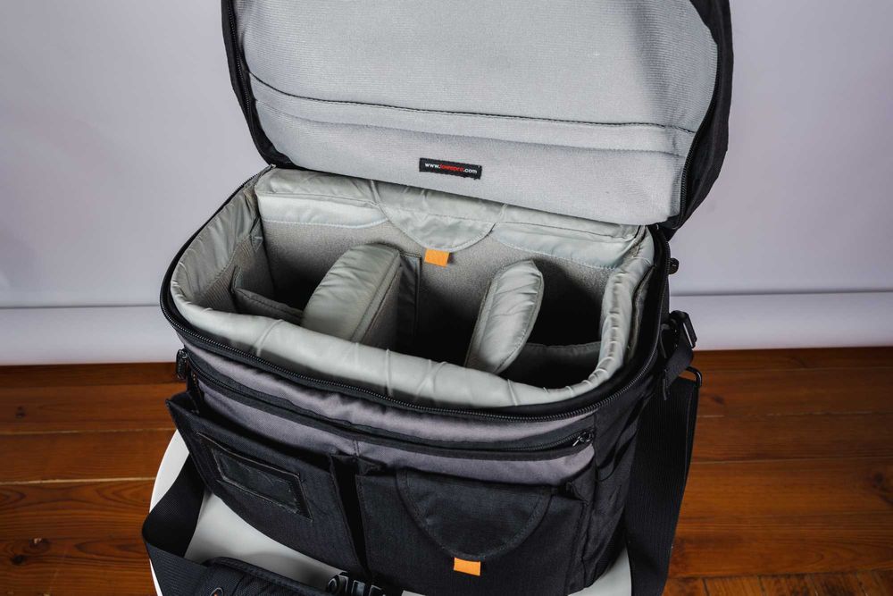Mala de Fotografia Lowepro Stealth Reporter D550 AW