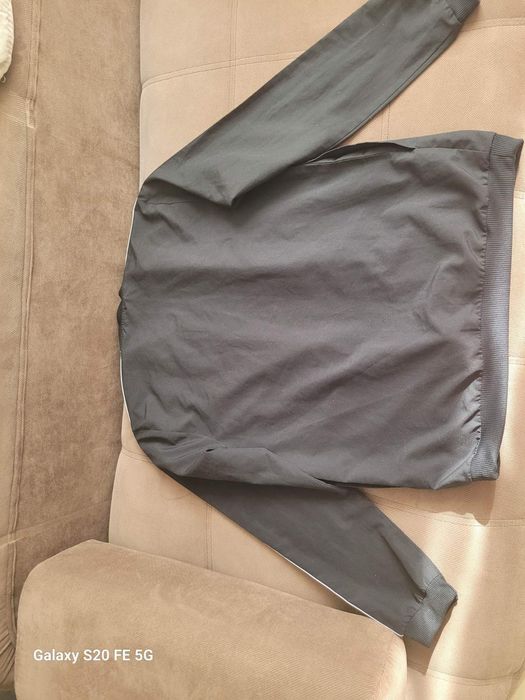 Продам дві вітровки Adidas, Jack and Jones