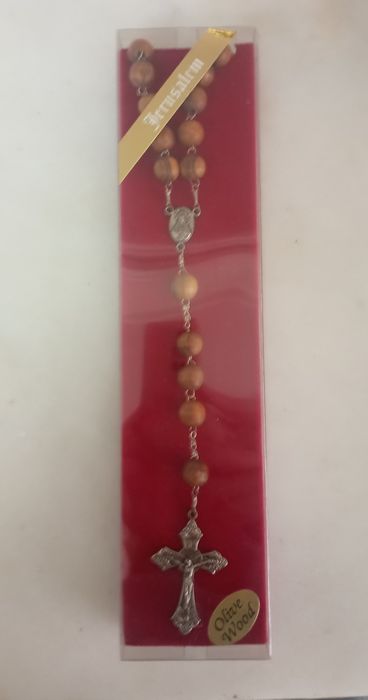 Terço comprado em Jerusalém