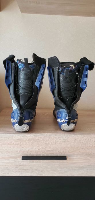Мотоботи Alpinestars Supertech (розмір 43) під ремонт / відновлення