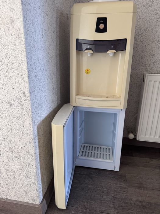 Продам Кулер для води