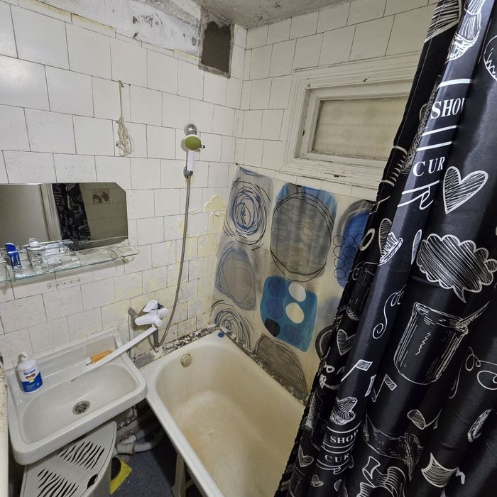 Продаєтся 2х.к Образцовая