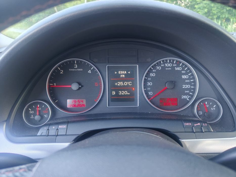 Sprzedam audi a4b7