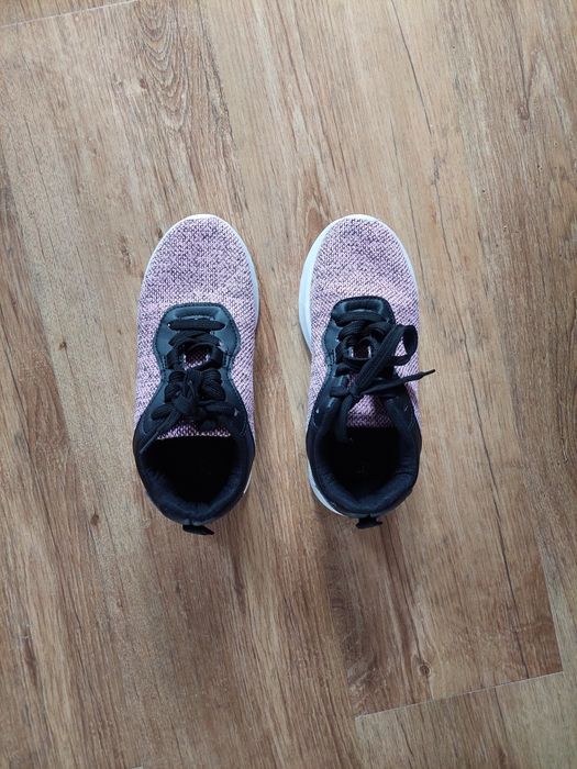 Sprzedam buty dziewczece