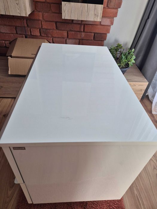 Sprzedam nowa szafke łazienkowa biala z blatem 80cm