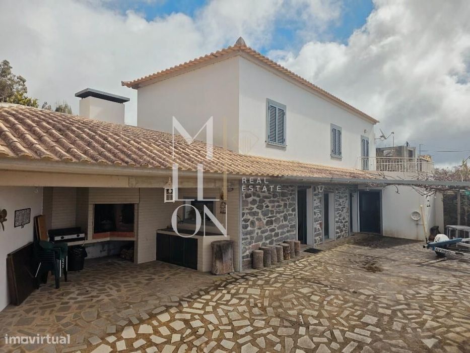 Moradia na Fajã da Ovelha! A escassos minutos do futuro campo de golfe