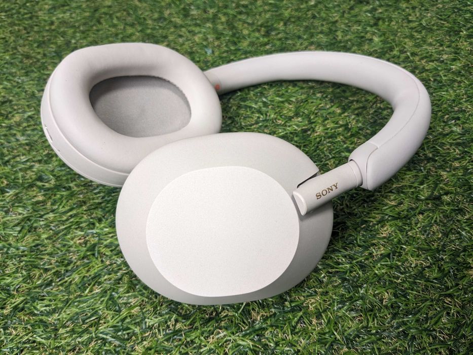 НОВІ навушники SONY WH-1000XM5. Оригінал з США. Колір: Білий