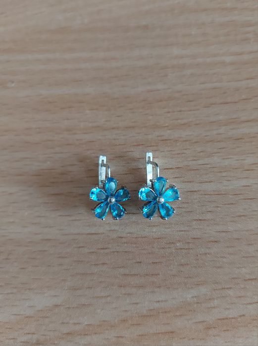 Срібні сережки квіточки з блакитними камінцями, срібло 925 проба