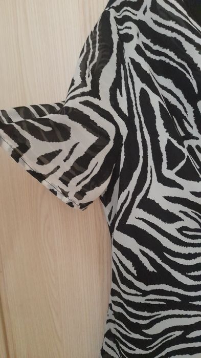 Bluzka krótki rękaw  zebra L