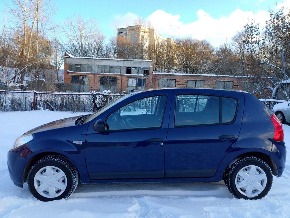 Продам Dacia Sandero 1.4