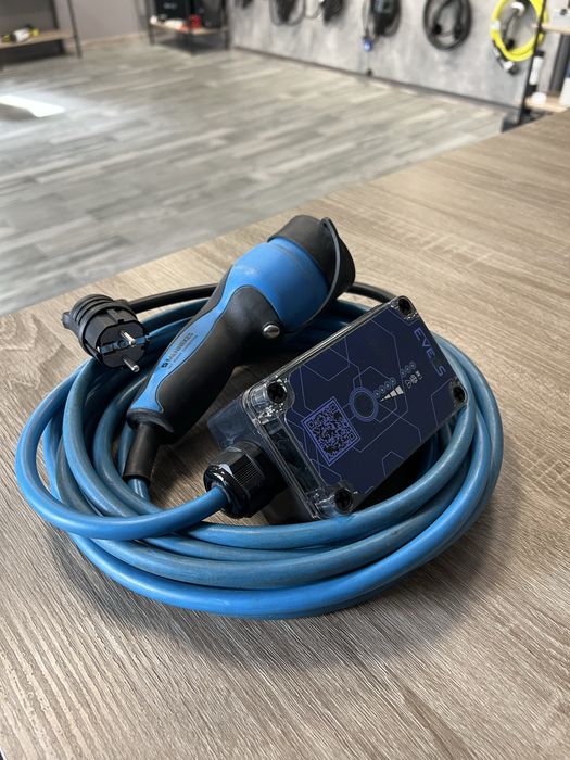 Зарядка для електромобіля Eveus Lite 16A (3,5 кВт) з Wi-Fi