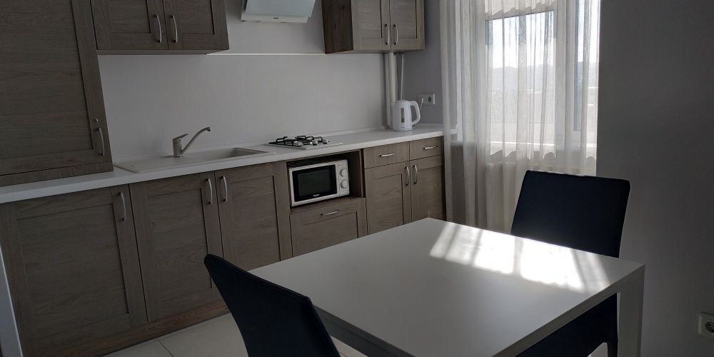 Подобова оренда З СВІТЛОМ 1кім.квартири вул.Г.Євромайдану 9