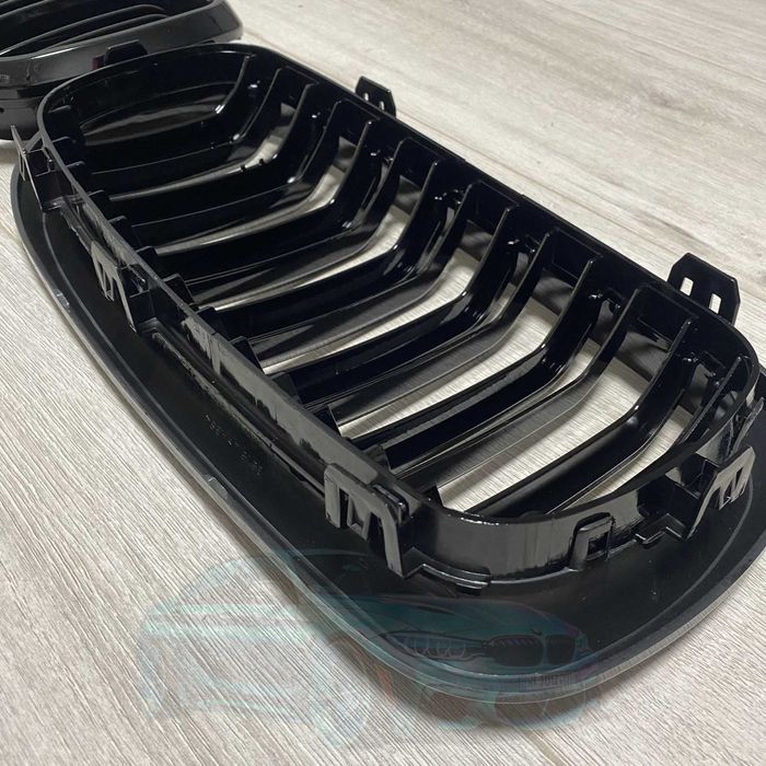 Решетка радиатора двойная BMW F15 F16 F85 x5 X6 цвет черный (комплект)
