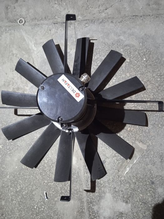 Витяжной вентилятор Коменові вентилятори Стінові вентилятори