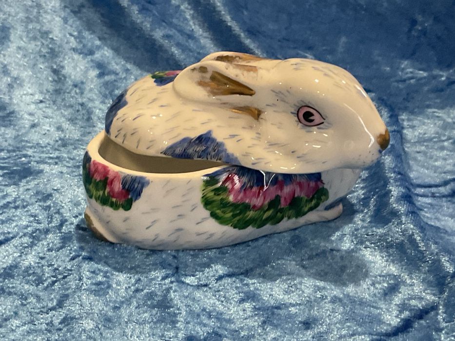 Vista alegre coelho mini terrina 12 cm     Mais anúncios abaixo