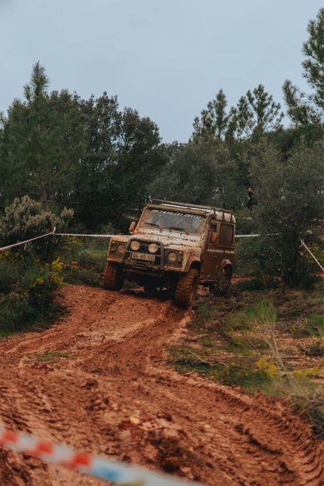 Land Rover Defender 90