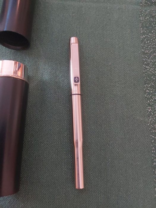 Caneta Parker em aço