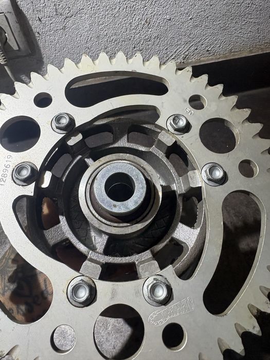 Cubos dianteiros e traseiros derbi/dtx