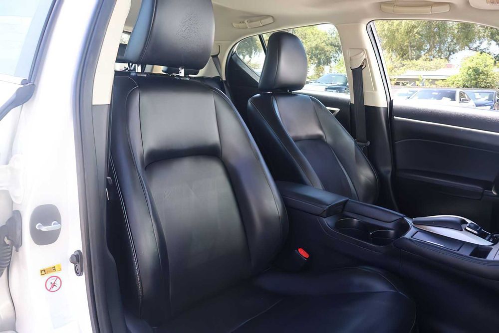 Lexus CT 200h      2016