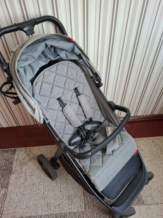 Коляска детская Carrello.