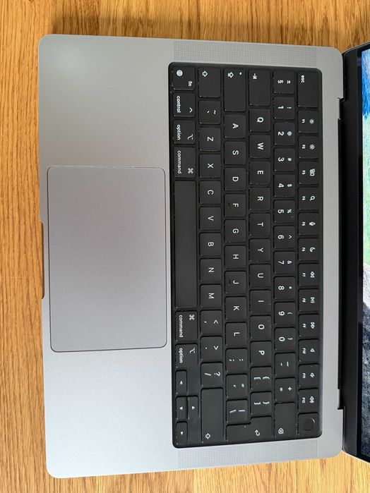 Macbook Pro M1 Pro 14" 2021 16GB RAM 512GB SSD Space Grey stan idealny