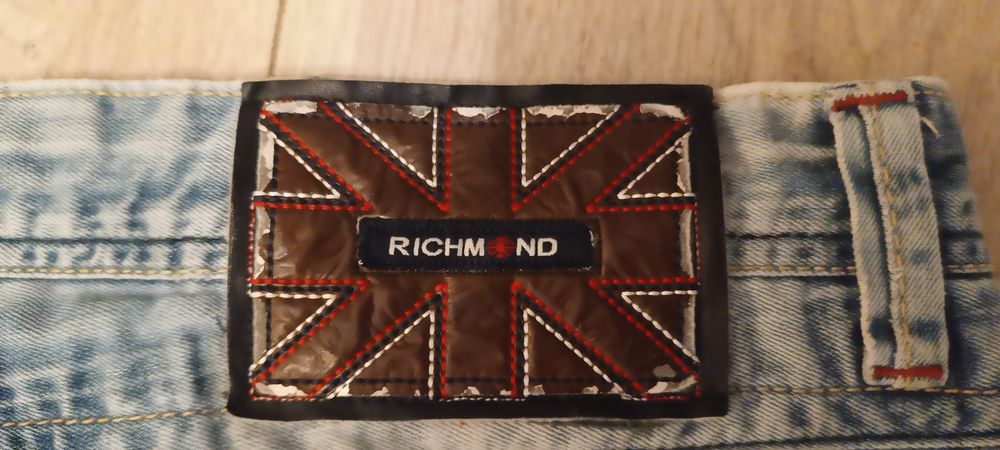 John Richmond jeansy xl