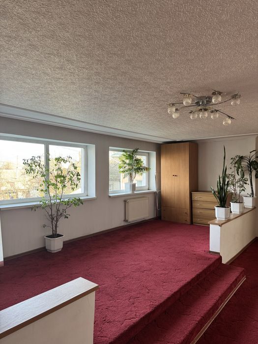 Здаю кімнату/ частину будинку дівчині